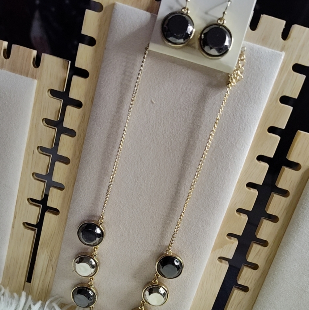 Ella Fashion Gold Plated Necklace set - Picture 2 of 10